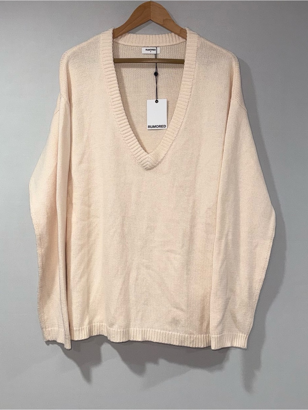 RUMORED Mercer V-Neck Sweater
